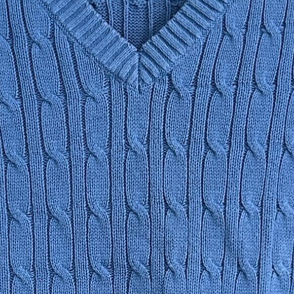 NorthCrest Women’s Powder Blue Cable Knit Cotton V-Neck Sweater Sz M Cabincore - Picture 3 of 4